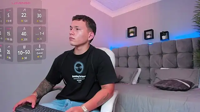 Онлайн чат XXX Thomas_moon