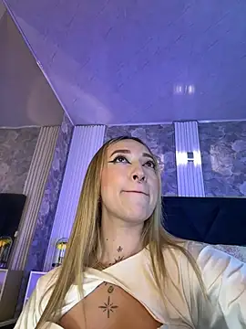 MollyCruz XXX чат на живо