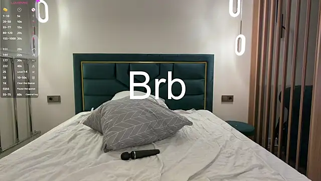 VikkiiSecret – Naživo XXX chat