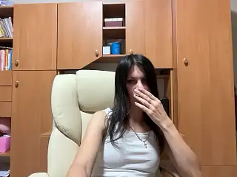 InjaAtHome – Live XXX-chat