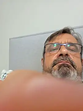 Axer1960 Live XXX Chat