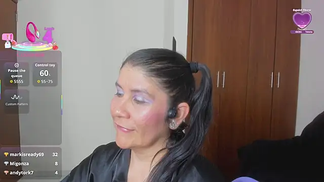 kiraGeiner's Live XXX Chat