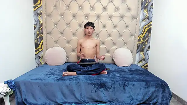 Charly_Smith1 ওয়েবক্যাম শো