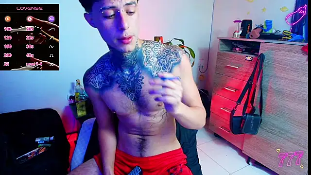 7_Saturno_7 élő XXX-chatje