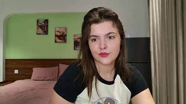 showmeparadise's Live XXX Chat