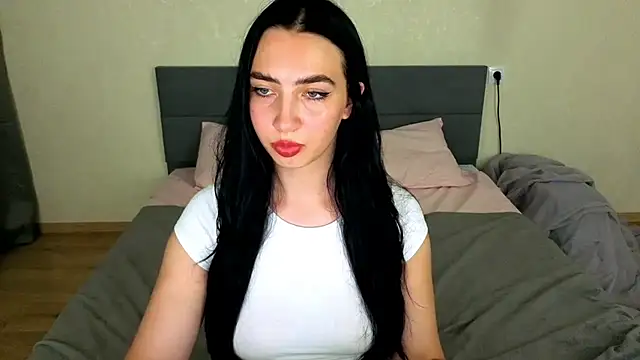 WildKittenX_'s Live XXX Chat