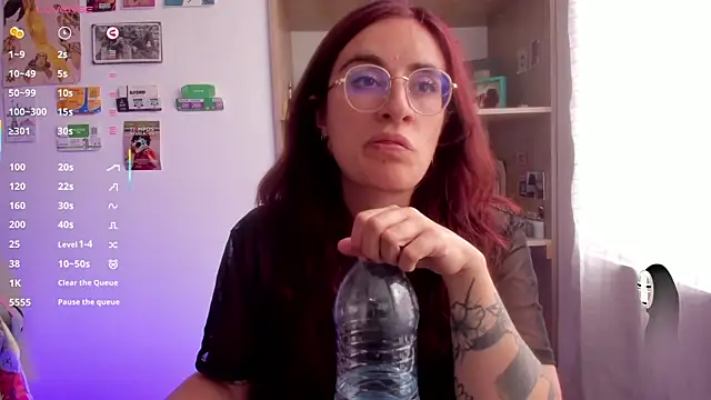 linda_giggle's Live XXX Chat