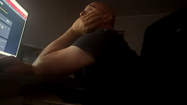 MichaelMartinM1n Live XXX chat