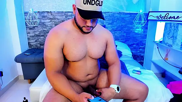 apolorusson Live XXX chat