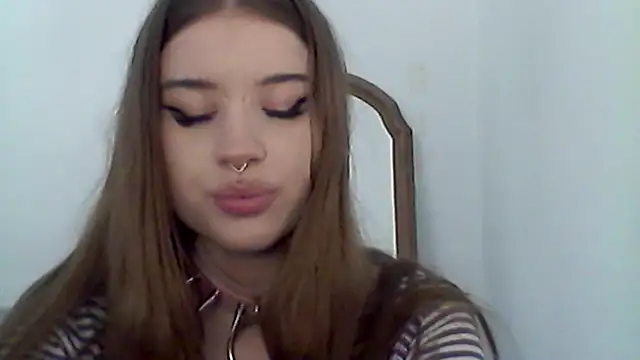 Živý XXX chat MollyHotTeen