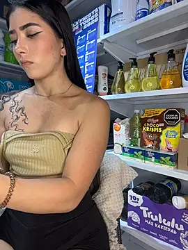 AMBERBUNNY_ XXX чат на живо