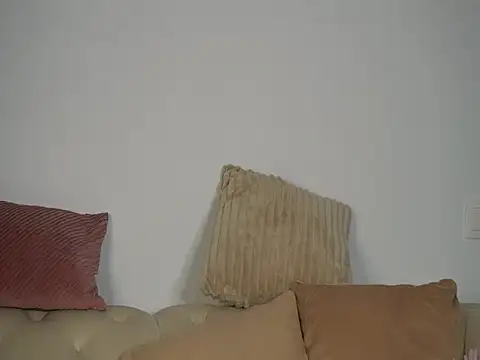 CurvyBlondiee Webcam show