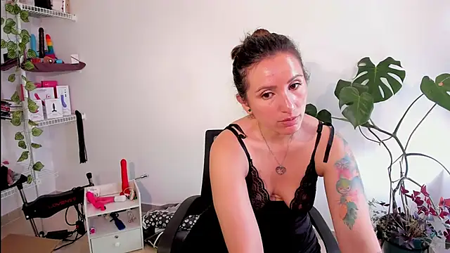 دردشة vanessabrown_ الجنسية المباشرة