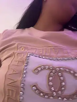 ArielleMillerr-'s Live XXX Chat