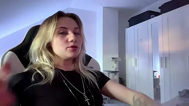 tutsiecutie Live XXX-chat