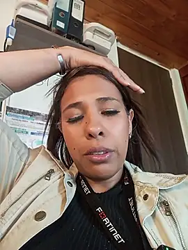 Ivon_C 라이브 XXX 채팅