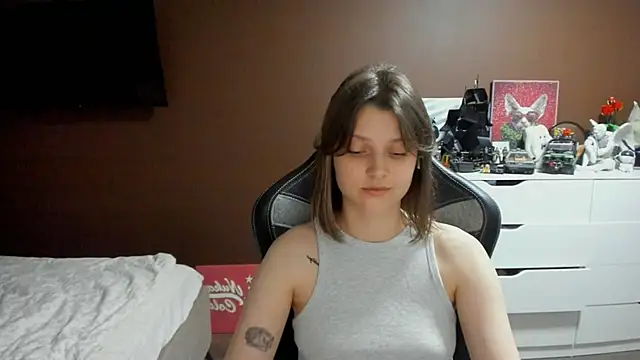 SoniNesti Live XXX-chat