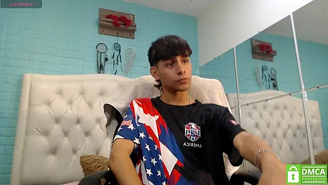 XXX chat uživo modela DraxBlade09
