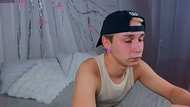 e1v1s webcam show