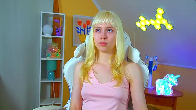 HannahHollis' Live XXX Chat