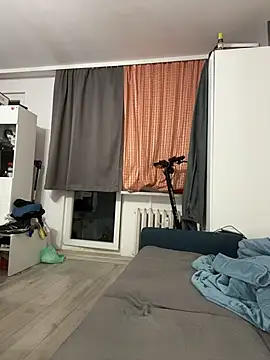 VelvetKingg Adlı Modelin Canlı XXX Sohbeti