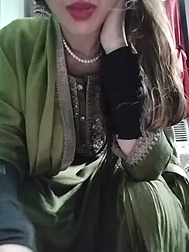 Chatroom XXX en direct de Noor_Darliing
