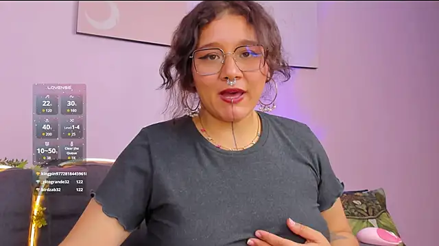 Chat +18 de Sylvara_bx ao vivo
