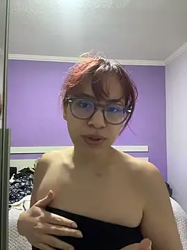 AgnesCampp Adlı Modelin Canlı XXX Sohbeti