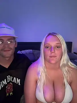 XXX chat uživo modela Blondebarbie21