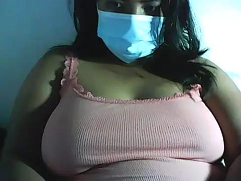Chat +18 de Artinah22 ao vivo