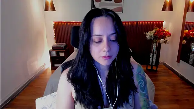 KatherineBond Chat XXX in diretta