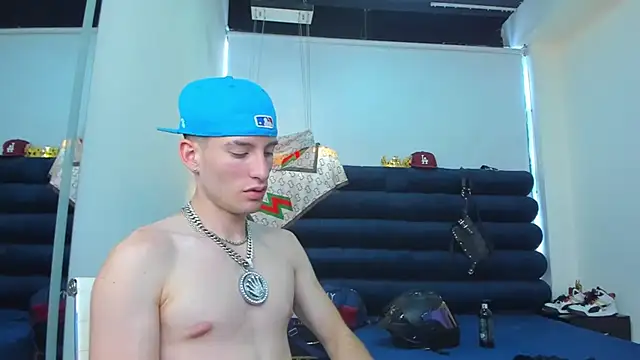 HunterHeat_ Obrolan Langsung XXX