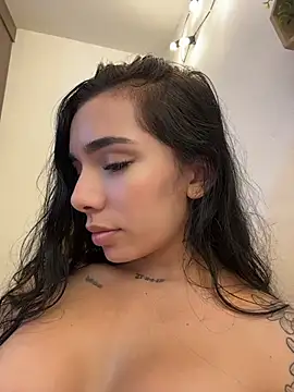 milasantana_'s Live XXX Chat