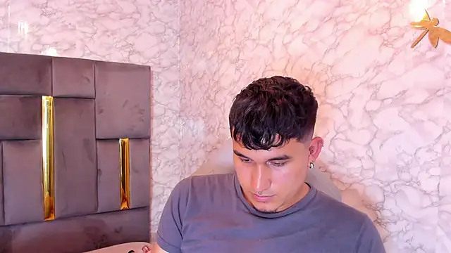Živý XXX chat MAISON_ONYX