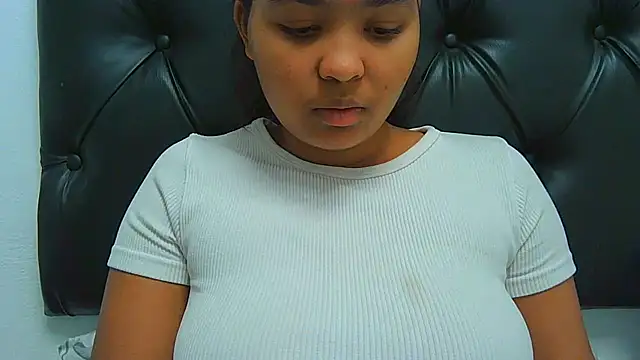 Chat +18 de indianaphrodite1 ao vivo