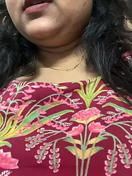 radhikkaa's Live XXX Chat