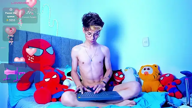 Czat XXX na żywo – Callum_777