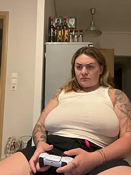 Czat XXX na żywo – HeyBABYGIRL