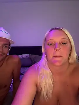 Živý XXX chat Blondebarbie21