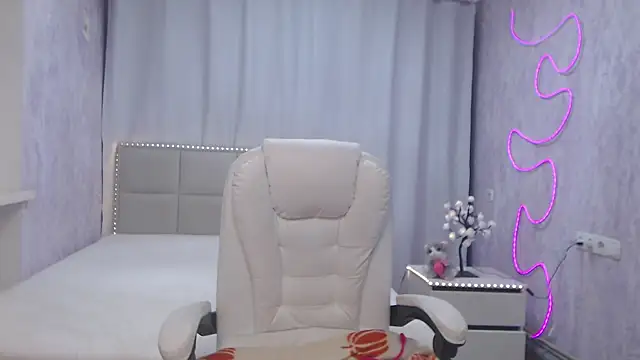 Chat +18 de SallyVerda ao vivo