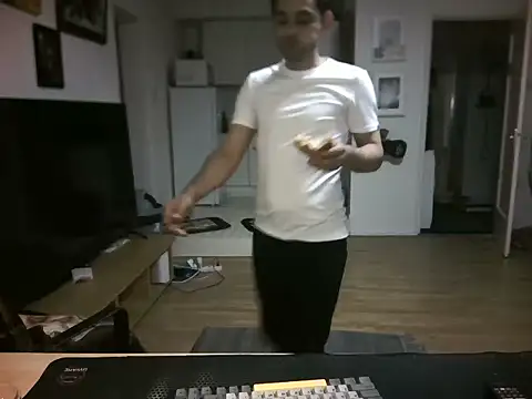 XXX chat uživo modela mihaimichael