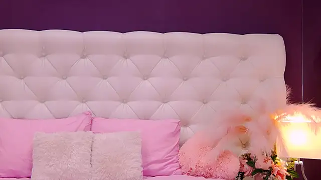 Živý XXX chat RheaSky