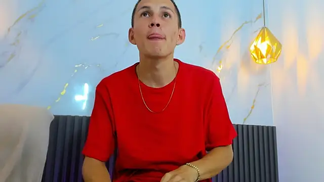 IzanArias Live XXX Chat