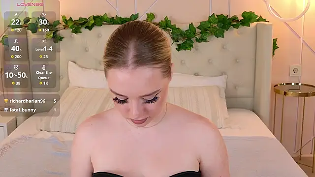 EllyLinn's Live XXX Chat