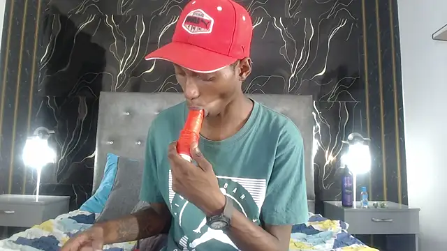 Chat +18 de Joel_Bell ao vivo