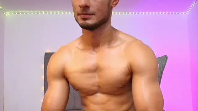Adonys_Lewis_のライブXXXチャット