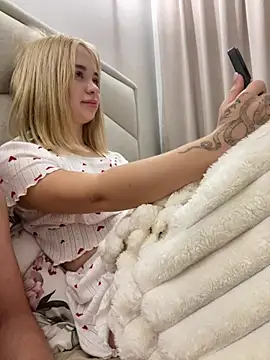 xKery Adlı Modelin Canlı XXX Sohbeti