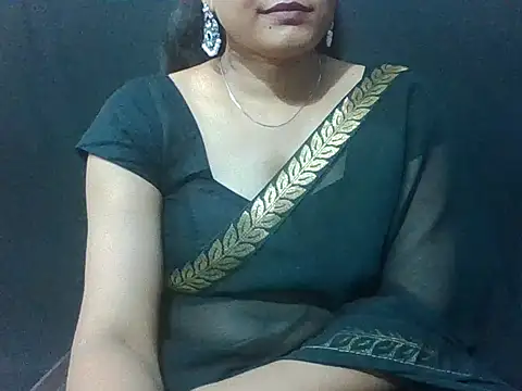 Thilothama_Vaishu Adlı Modelin Canlı XXX Sohbeti