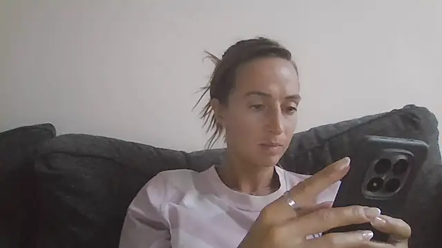 SportyBella_91 Live XXX-chat