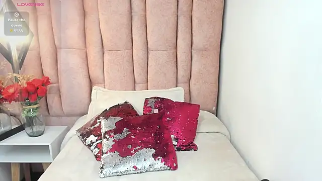 XXX chat uživo modela Issa_Milf__